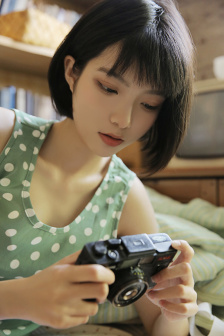床上丽娜